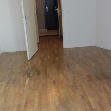 Appartement 1 pièces 844 €