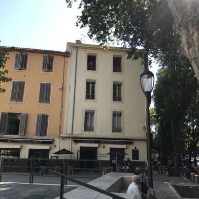 Appartement 2 pièces 615 €