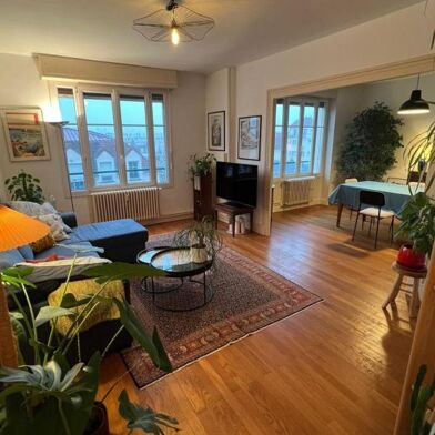 Appartement 3 pièces 870 €