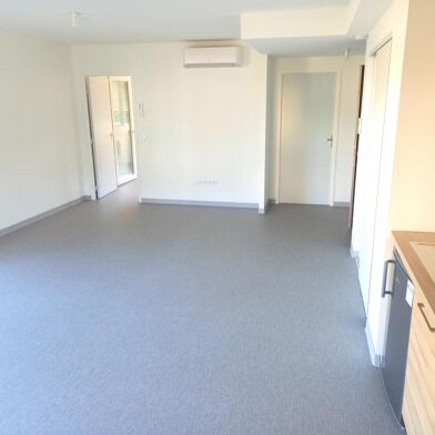 Appartement 2 pièces 769 €