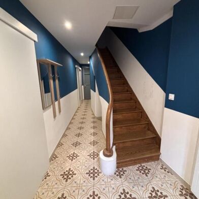 Maison 6 pièces 890 €