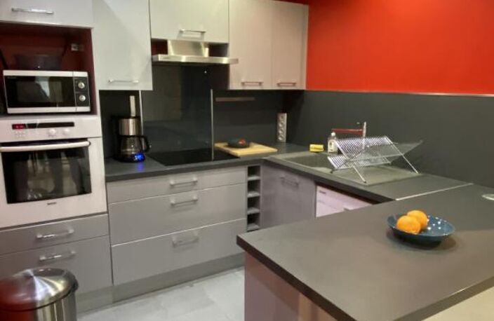 Mieux qu'un studio, une chmabre meublée avec services — photo 5