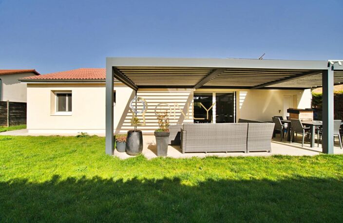 Quincieux- Maison plain-pied - 3 Chambres — photo 2