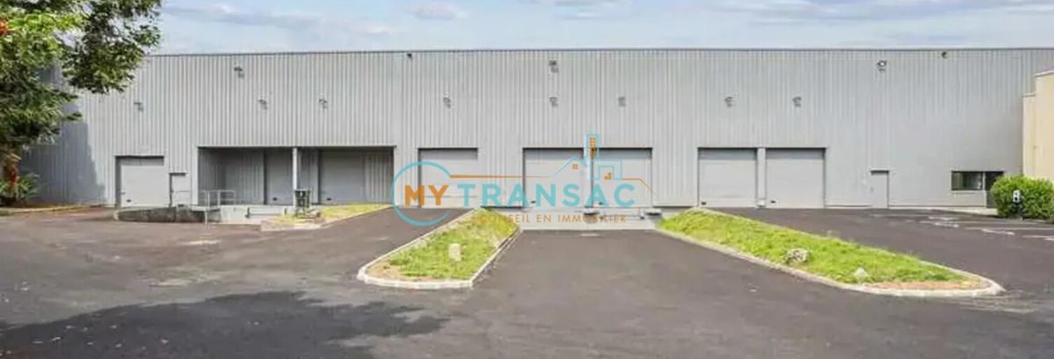 Local industriel  4542 m² à louer à Lisses (91090)