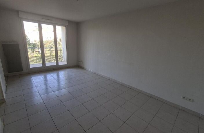 RESIDENCE LA MANADE, T2 AVEC BALCON — photo 4