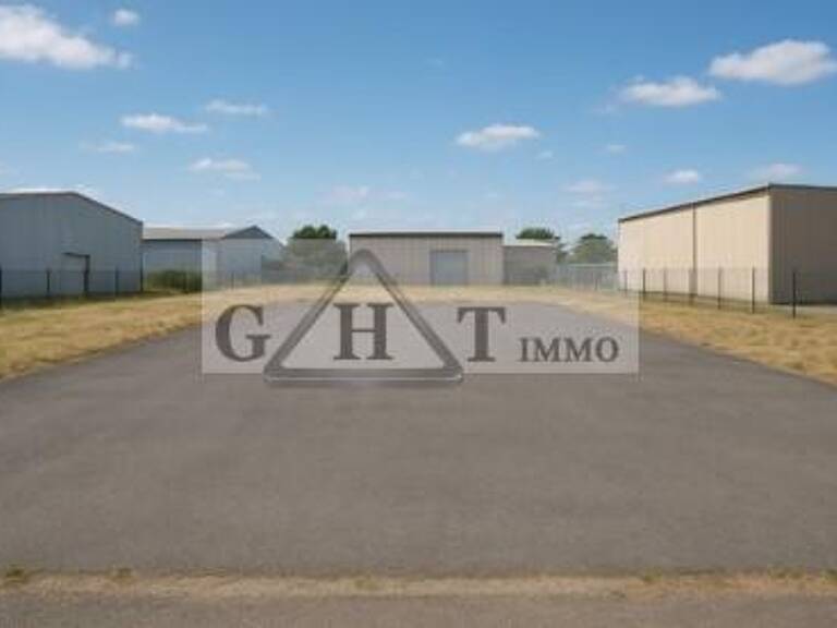 TERRAIN 2 500 M² – LOCATION – ZI MEAUX — photo 1