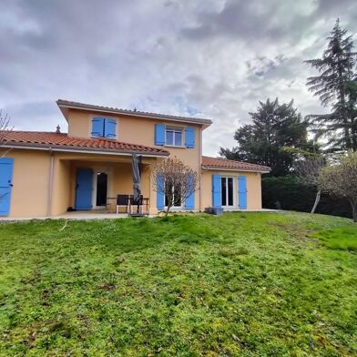 Maison 5 pièces 1635 €