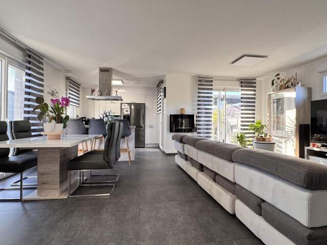 Maison À Vendre — photo du bien