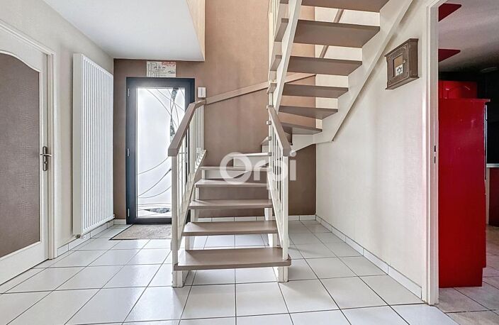Maison entièrement rénovée, secteur nord, 3 chambres avec piscine — photo 3