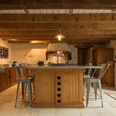 Maison 8 pièces 512300 €