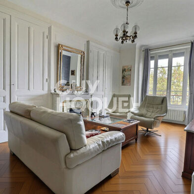 Appartement 4 pièces 575000 €