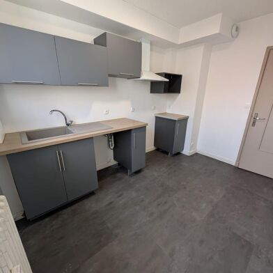 Appartement 4 pièces 695 €