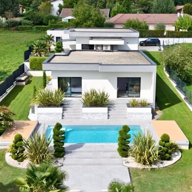 Maison 5 pièces 798000 €