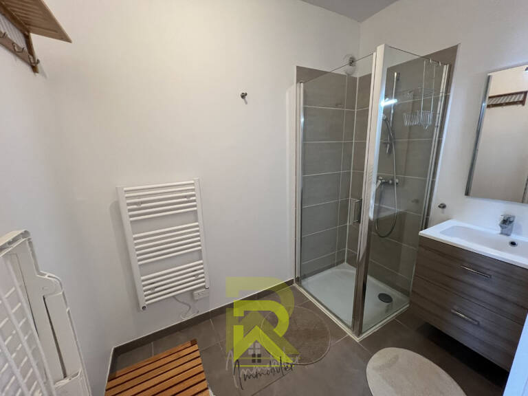 À Montpellier, appartement T3 avec terrasse parking sécurisé — photo 1