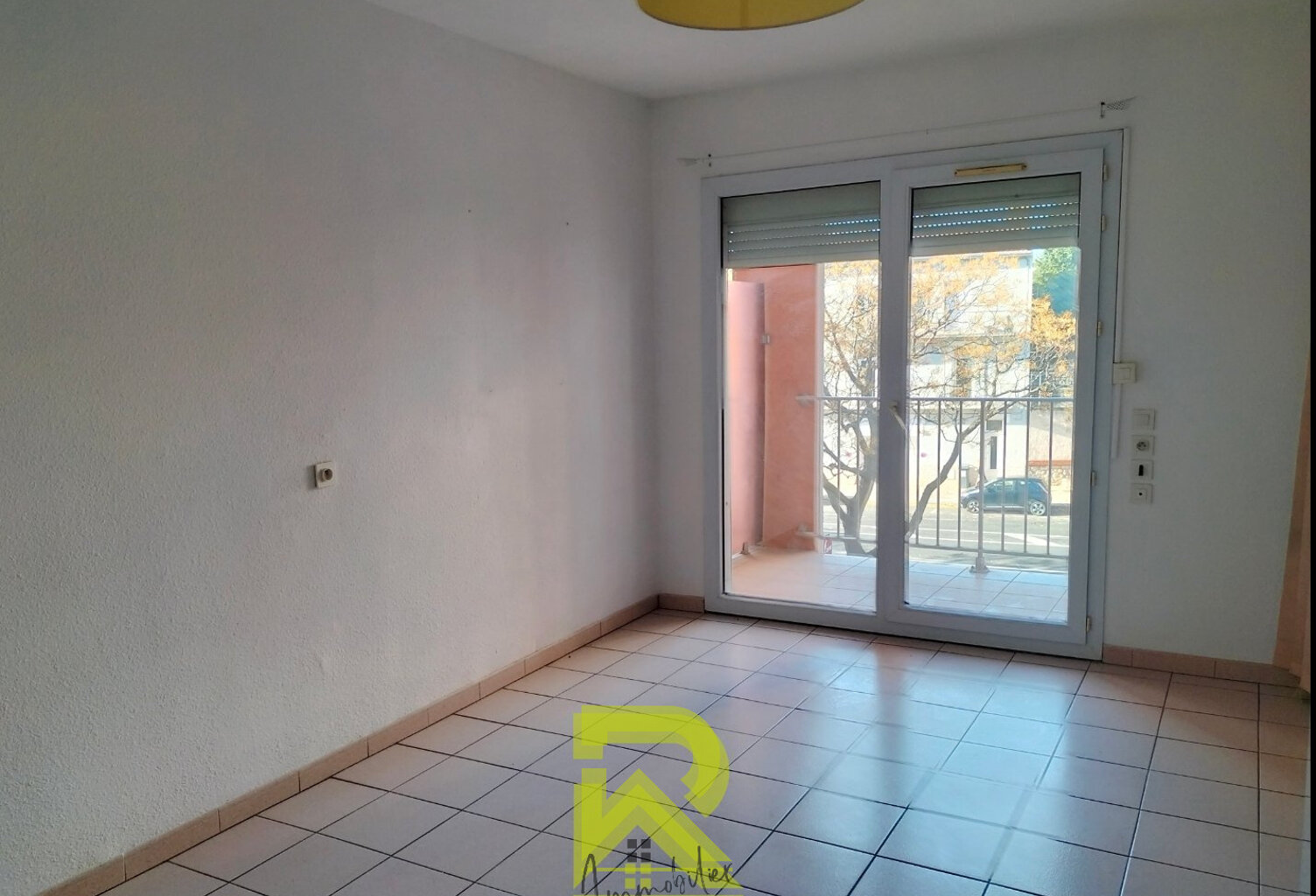 Studio avec balcon terrasse en CV résidence séniors — photo 1
