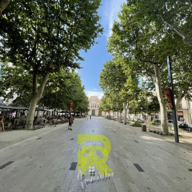 Commerce 3 pièces 118800 €