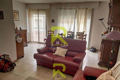 Appartement 4 pièces 126000 €