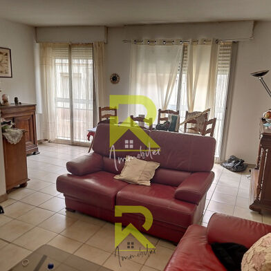 Appartement 4 pièces 126000 €