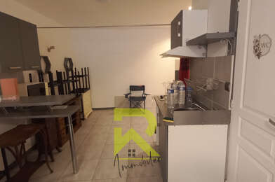 Garage  32000 €