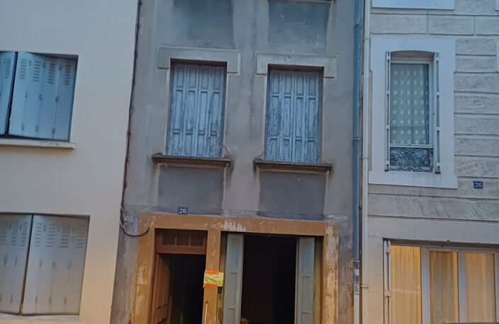 LIMOUX maison de ville en r+2 à rénover — photo 4