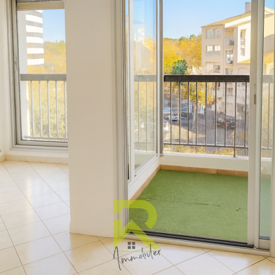 Appartement 3 pièces 98000 €