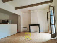 Agde-Appartement T3 duplex à rénover — photo 3