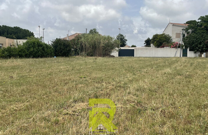 Terrain constructible à Servian hors lotissements — photo 2