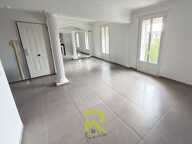 AGDE - La Tamarissière - Appartement de type 4 avec jardin e — photo 3