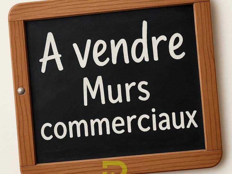 Opportunité d'investissement à Bessan : Murs commerciaux de — photo 1