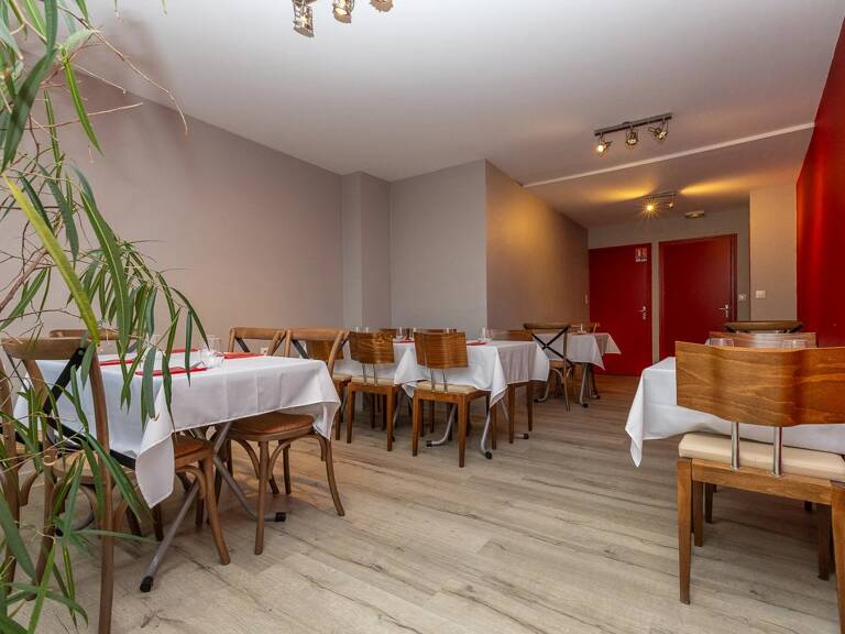 Fonds de commerce Restaurant - Bar Licence IV - Logement de fonction — photo 1