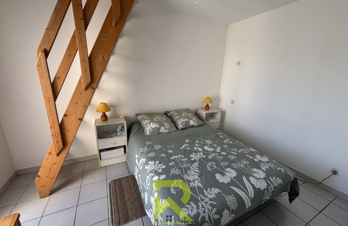 GRAU D'AGDE : Ensemble immobilier avec Cour et Cellier proch — photo 4