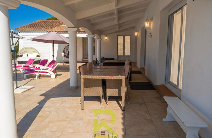 LE GRAU D'AGDE : VILLA PLAIN PIED, 4 FACES, SANS VIS A VIS, — photo 5