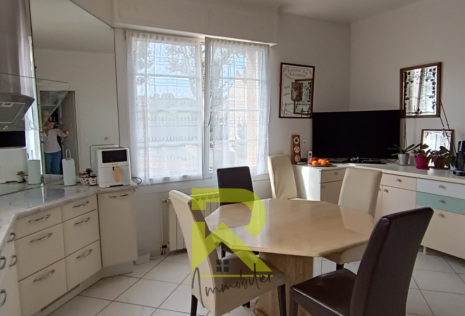 COUP DE COEUR ! Maison et T3, 168m2 , piscine , clôturée — photo 1