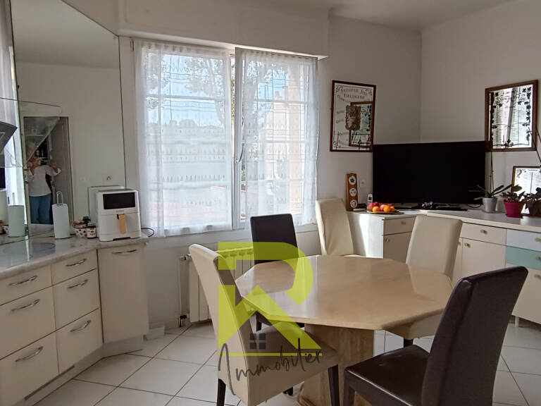 COUP DE COEUR ! Maison et T3, 168m2 , piscine , clôturée — photo 1