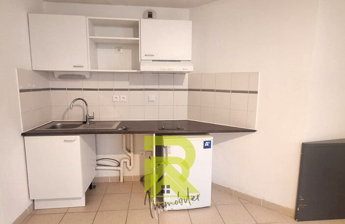 STUDIO 31m2 avec Parking intérieur - Libre d'occupation — photo 5