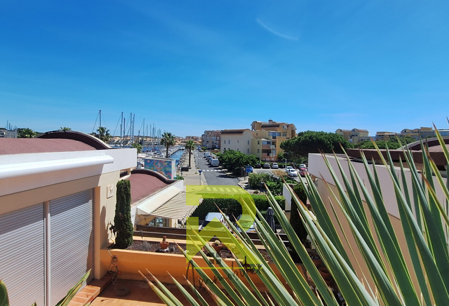 Bel appartement 4 pièces  en split-level à GRUISSAN — photo 1