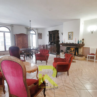 Maison 8 pièces 406000 €