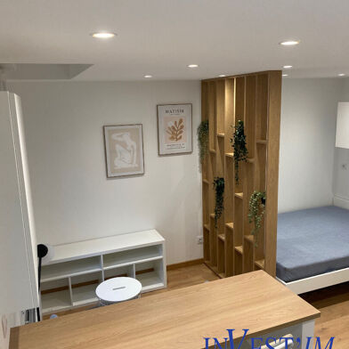 Appartement 1 pièces 720 €