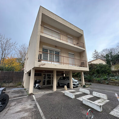 Appartement 2 pièces 735 €