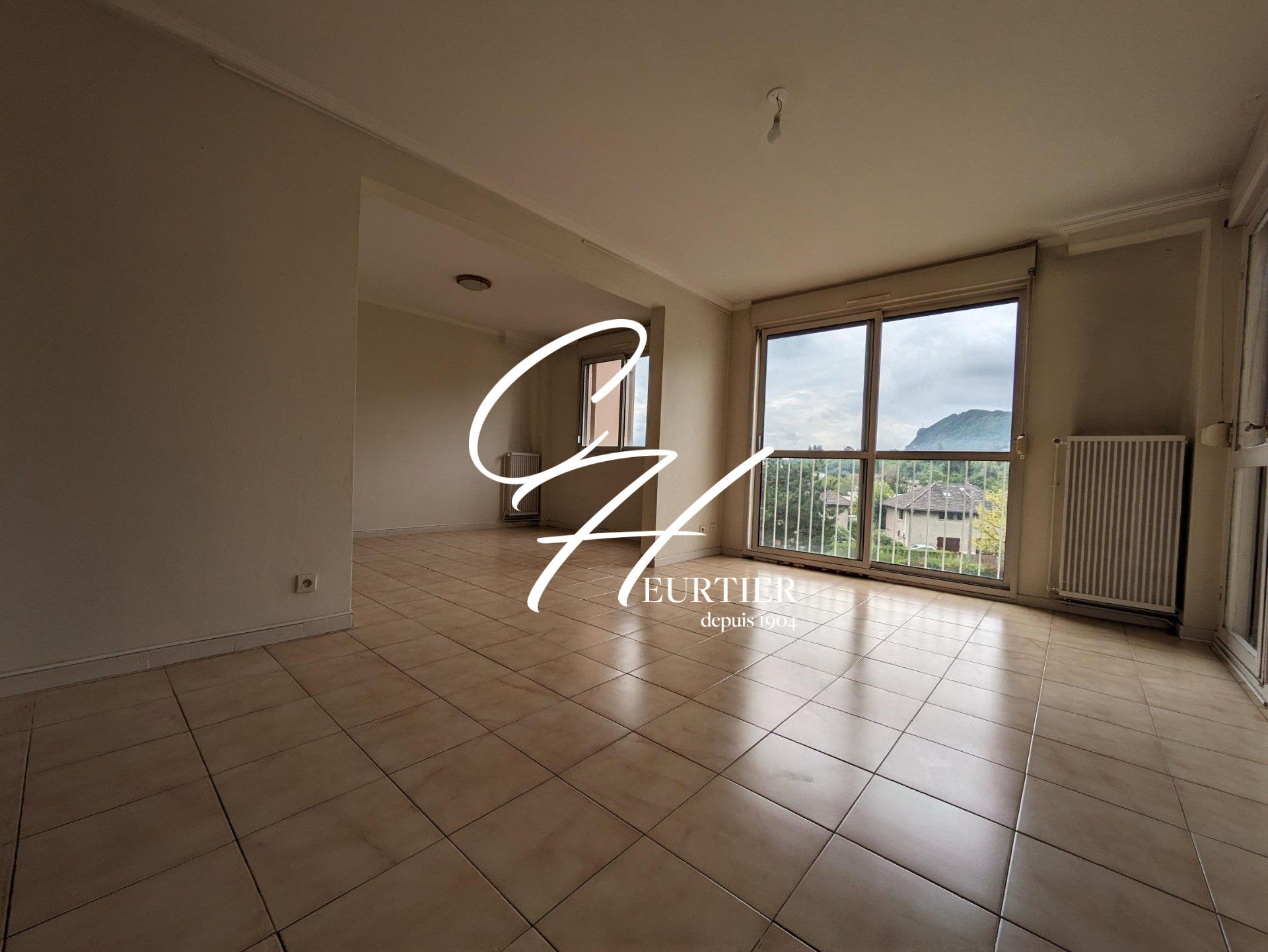 Appartement  T5 à louer Seyssinet-Pariset 38170