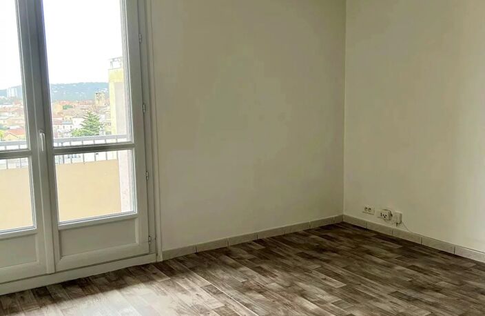 Appartement T3 55 m² vue dégagée Montélimar — photo 2