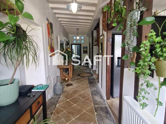 Ancien presbytère rénové de 165 m², 4 chambres, 1749 m² de terrain. — photo du bien
