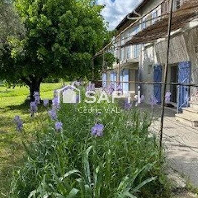 Maison 5 pièces 1465 €