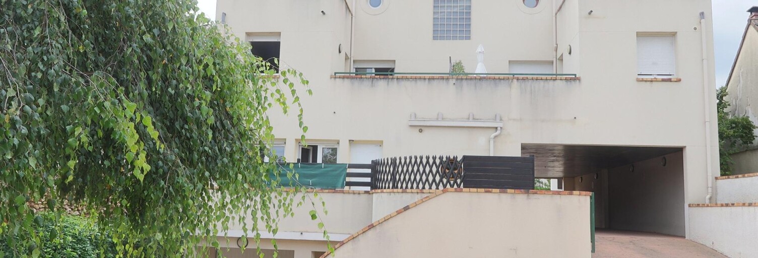 Appartement 1 Pièce 43 m² à vendre à La Ville-du-Bois (91620)