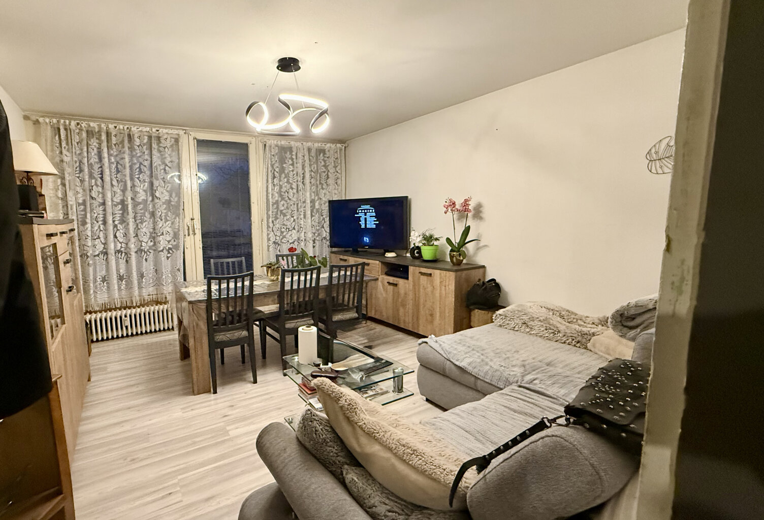 Cluses La Sardagne T3 de 77m2 pour investisseur — photo 1