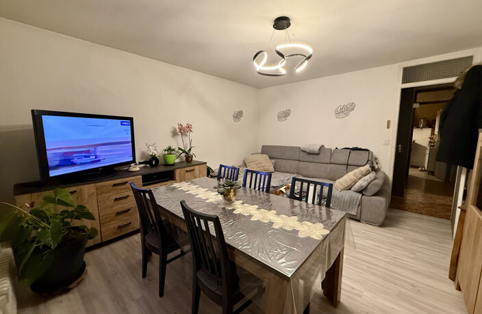 Cluses La Sardagne T3 de 77m2 pour investisseur — photo 2