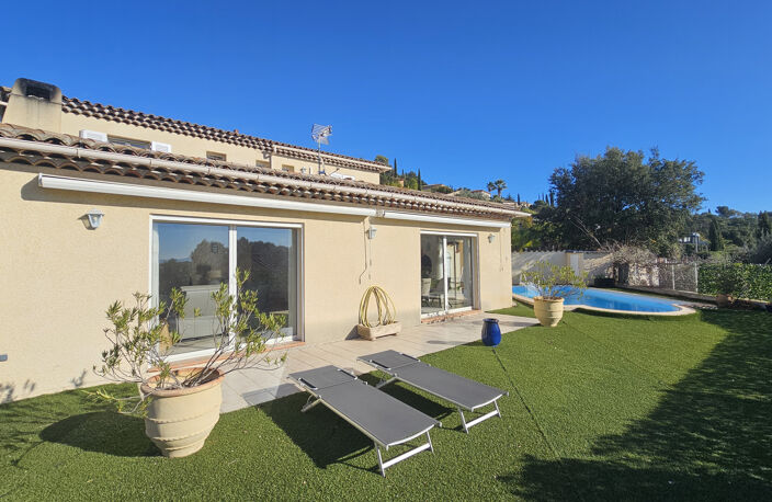 FREJUS, superbe villa avec piscine dans domaine sécurisé — photo 4
