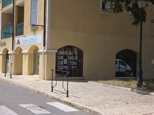 Local commercial — photo du bien