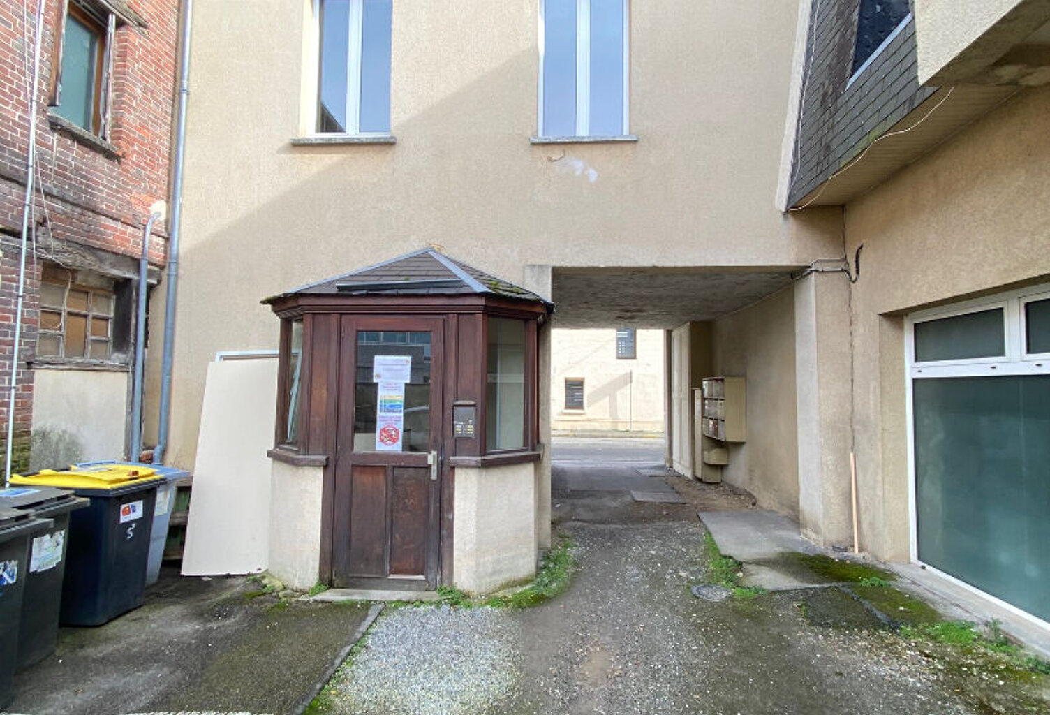 APPARTEMENT F1 bis centre-ville proche cinéma — photo 1
