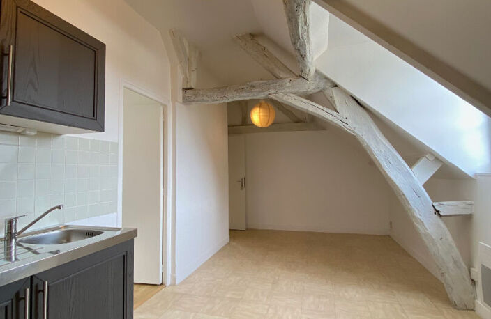 APPARTEMENT F1 bis centre-ville proche cinéma — photo 4